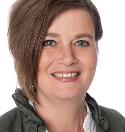 Mevrouw van de Weerd.